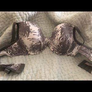 Gray and White Pattern Bra!